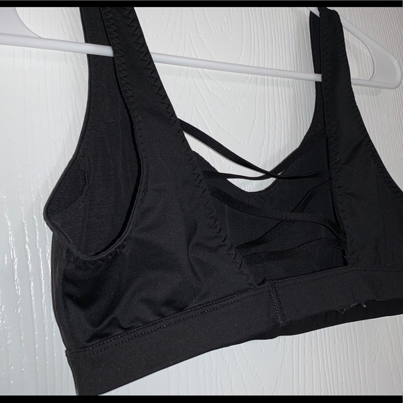 Victoria secret sports bra - Picture 3 of 4